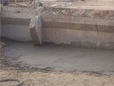 Foam concrete bridge abutment backfill