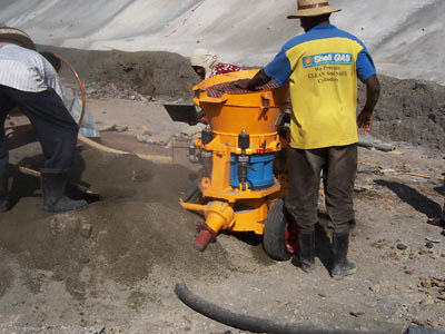 shotcrete machine for fiber reinforced