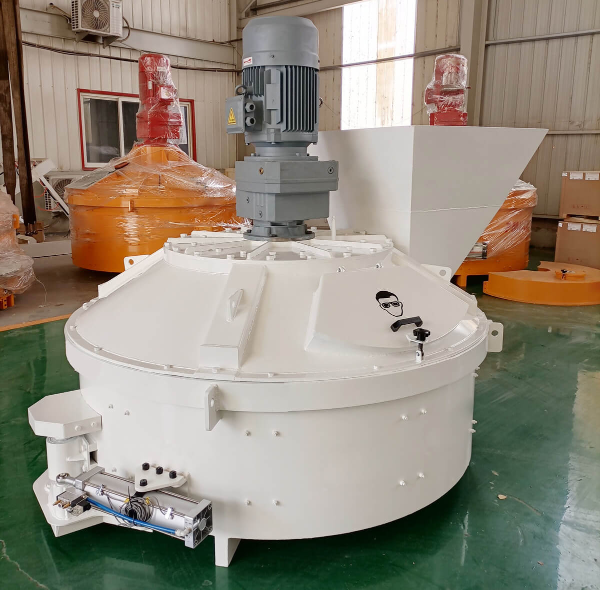 Refractory castable mixer