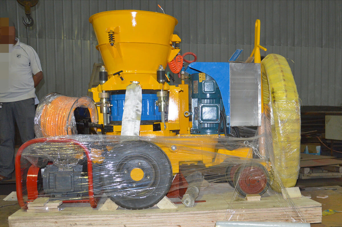 EAF gunning refractory machine