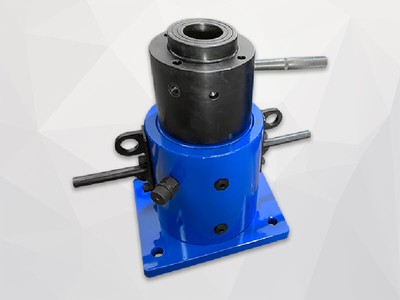 Hydraulic cylinder with mechanical lock nut