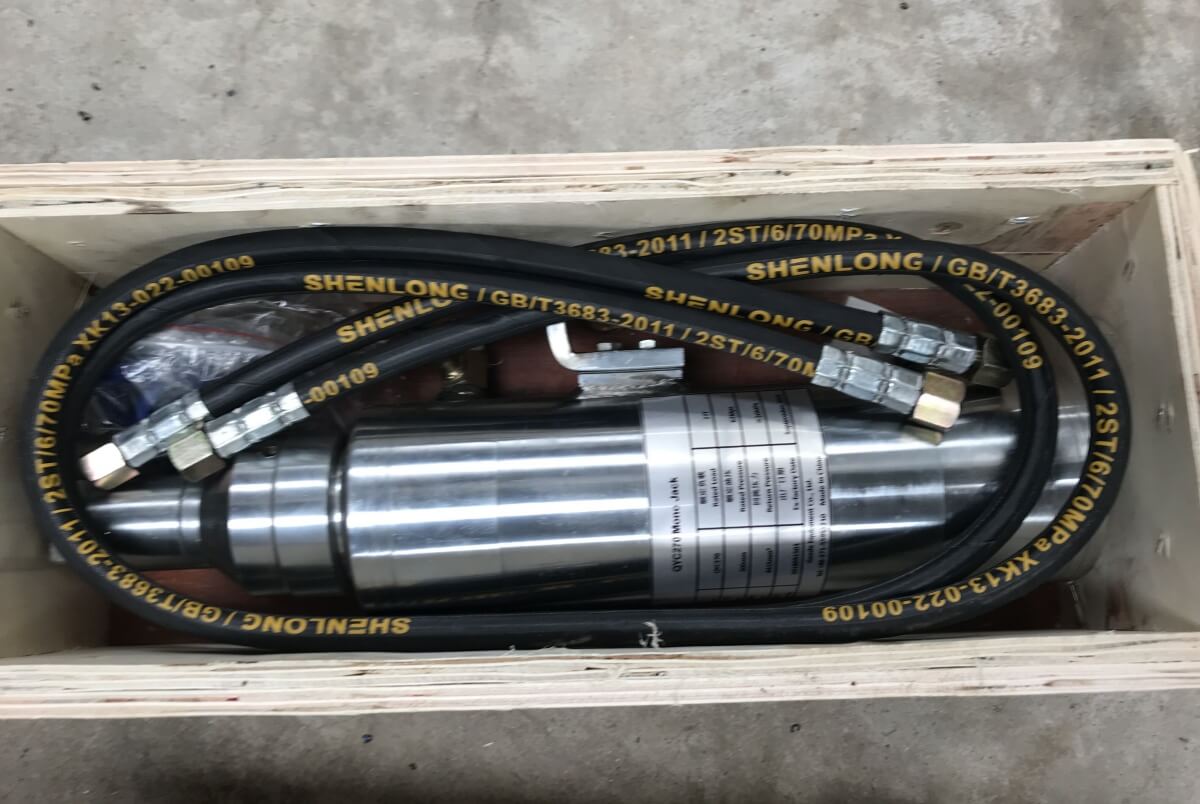 27 tons monostrand jack
