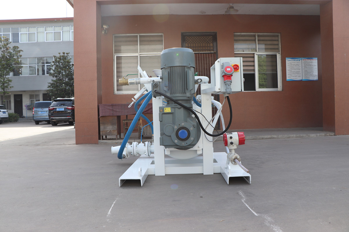 Refractory mortar pumps